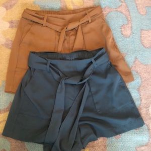 A New Day high waisted shorts in forest green and tan. Size XS perfect condition